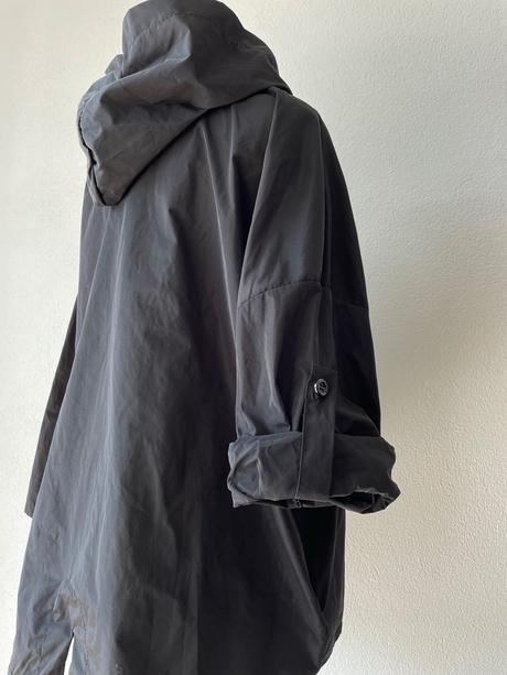 Dámska nepremokavá bunda,