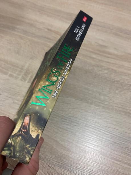 Tui t. sutherland the hidden kingdom (wings of fir, 