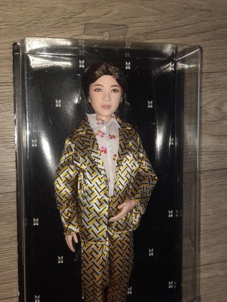 Barbie ken suga skupina bts,