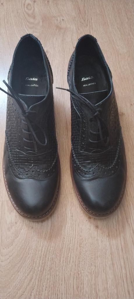 Kožené poltopánky, baťa,41