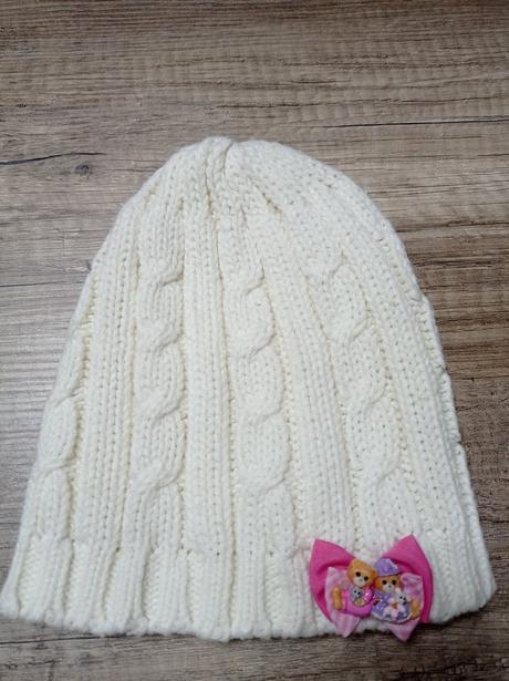 Čiapky dievčenské 3-5r., 110