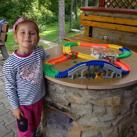 Krásna mikinka ako nová, george,110