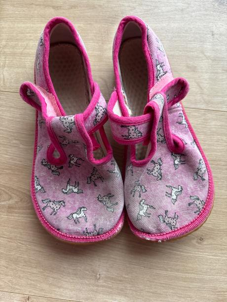 Papučky beda, beda,27