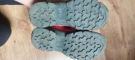 Cervene volnocasove topanky., quechua,31