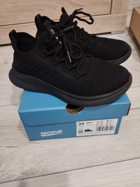 Lahke tenisky, sprandi,34