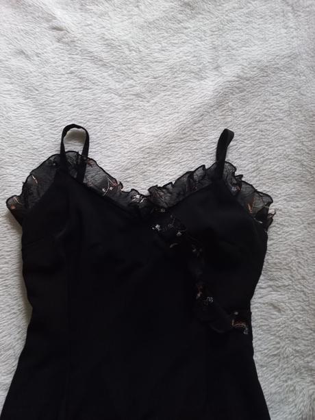 Spoločenské šaty dlhé, s