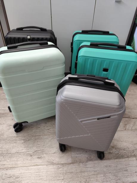 Kufre ryanair prirucne na palubu,