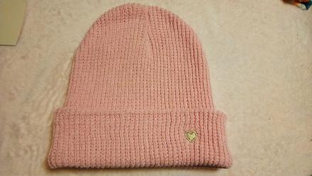 Krásna štruktúra ružová čiapka, 