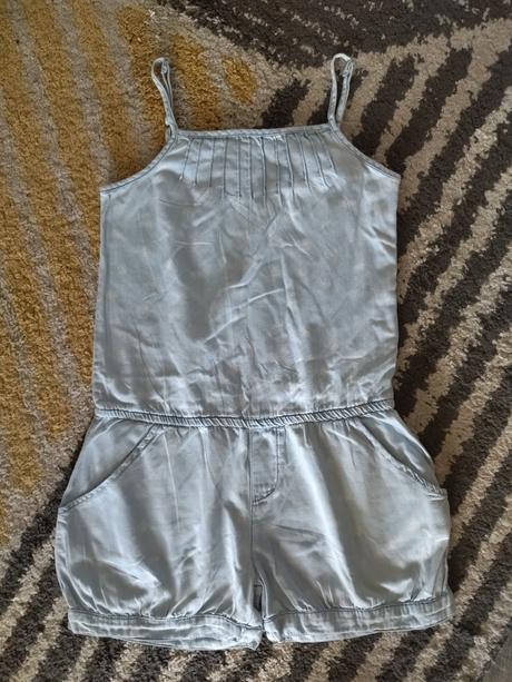 Bodkovaný letný overal, 140