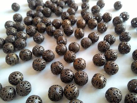 Korálka kovová  10 mm, 