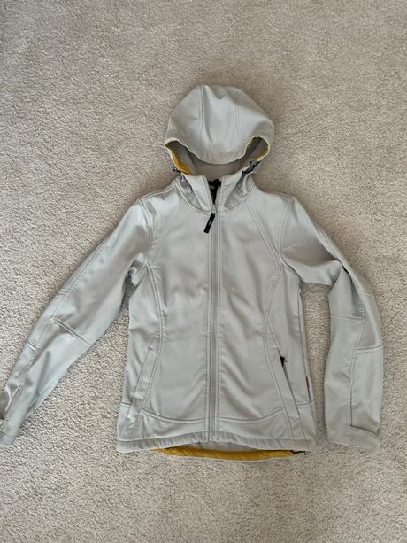 Softshelova bunda, 36