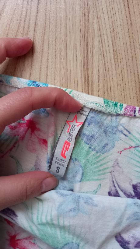 Kvetovany top, fishbone,s