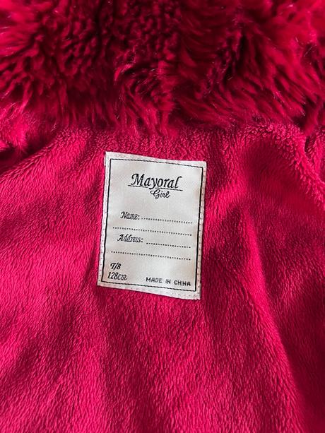 Rozkošná vesta mayoral s kožušinkovým golierom, mayoral,128