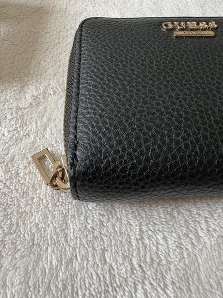 Guess peňaženka, guess