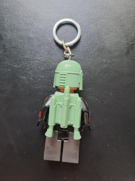 Mandalorian - svietiaca kľúčenka lego, 