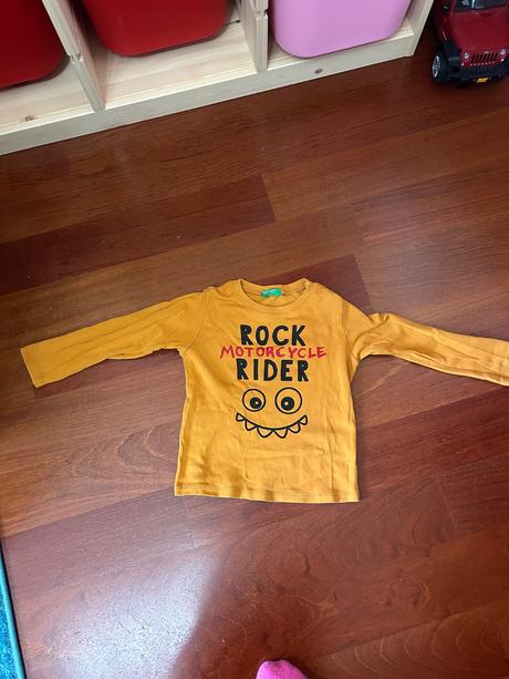 Tričko united color of benetton 104, 104