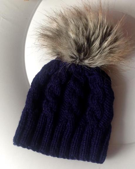 Pletena čiapka s veľkym brmbolcom, 56 - 158