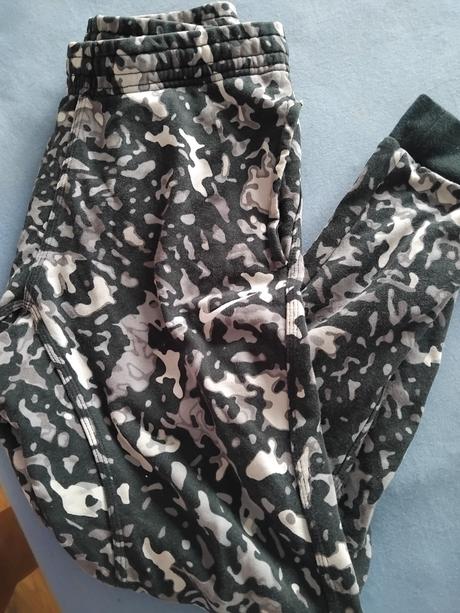 Vzorované teplaky, nike,l