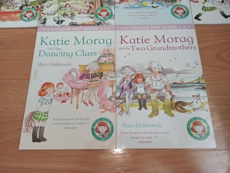 Katie morag - colour first reader,