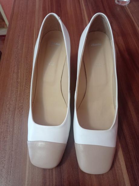 Dámske lodičky, baťa,39