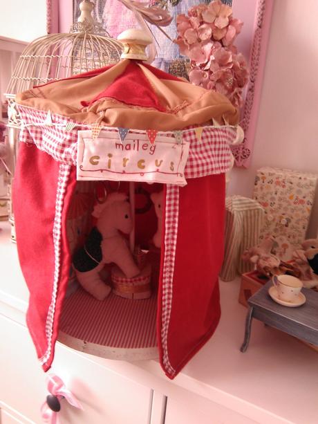 Cirkus -  hand made hračka aj dekorácia, 