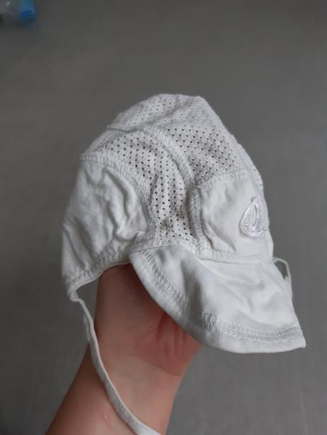 Čiapočka na leto, 62