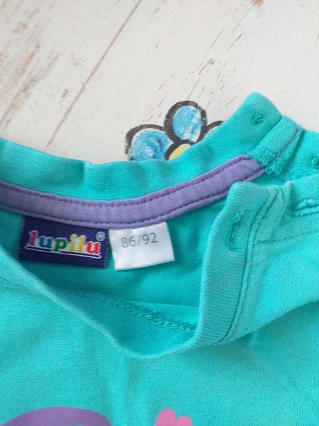 Dve tričká, lupilu,86