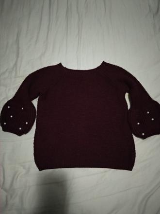 Svetrík bordový s perličkami, 116