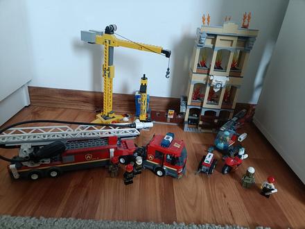 Lego city 60216-hasicsky zbor v centre mesta, 