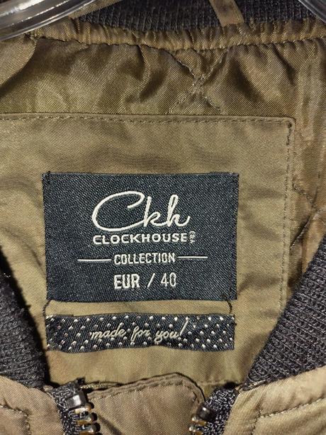 Vetrovka č.38, clockhouse,38