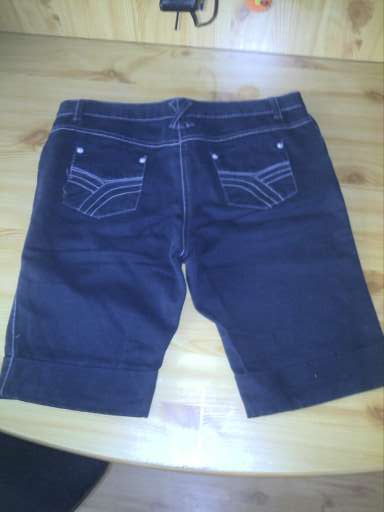 Čierne nohavice, kik,s