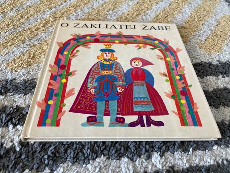 O zakliatej žabe prvé vyd.1981, 