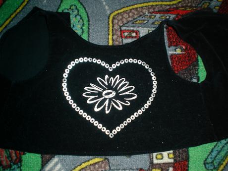 Vestička pre malú parádnicu, 68