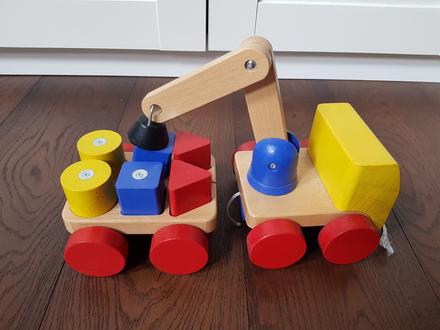 Ikea auto žeriav s kockami, 