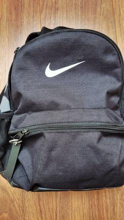 B3667 batoh, nike