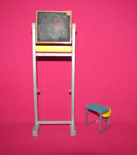 Školská tabuľa a stolička pre bábiku barbie, 