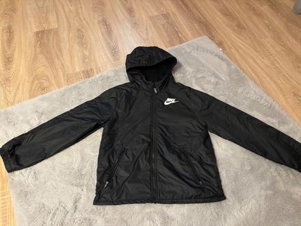 Nike bundička, nike,146