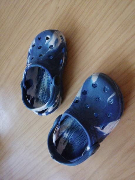 Penové sandalky, 22