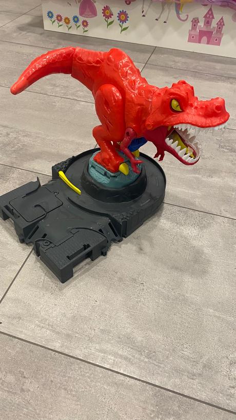 Hot wheels dinosaurus, 