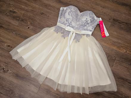 Nove spolocenske saty, s