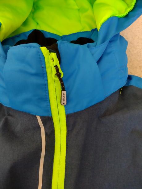 Vetrovka s poštovným, 152