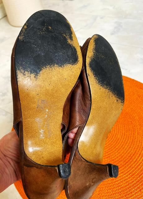 Kožené sandálky, 37