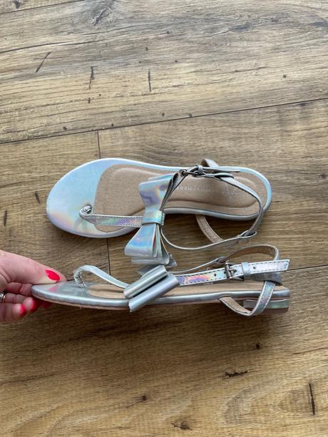 Sandalky, atmosphere,37