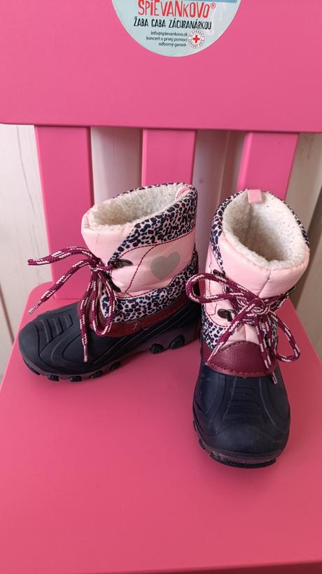 Snehule blikajúce lupilu, lupilu,24