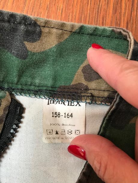 Maskacova vojenska bunda, 152