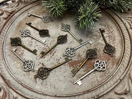 Dekoračné bronzové kľúčiky - 3 ks ( sada ),