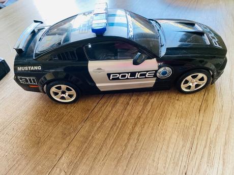 Mustang gt autíčko na diaľkové ovládanie,