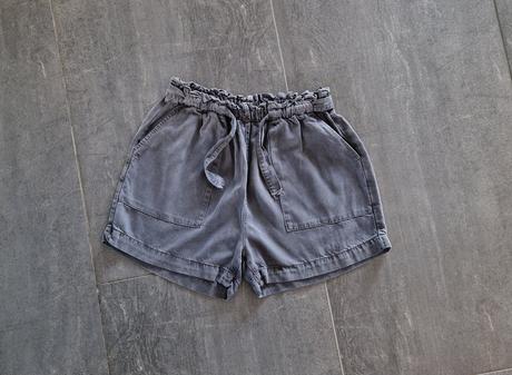Pohodlné kraťasy, next,s