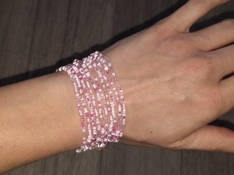 Dámske a dievčenské náramky,