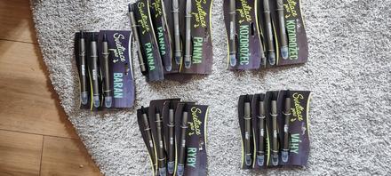 Sviatiace dotykove pera s menom, 